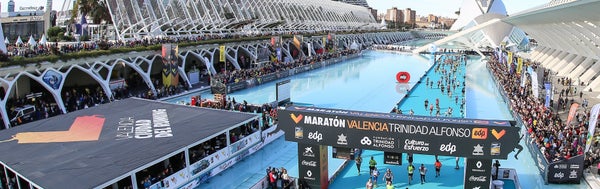 Valencia Runner Club cover